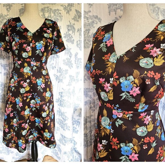 Size M Short Sleeve Knee Length Dress Vintage Fabric - Picture 1 of 10